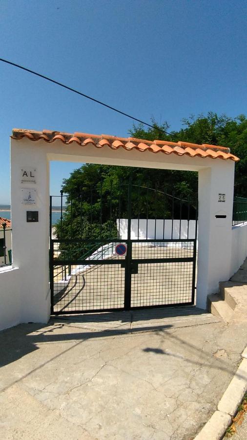 Vistalmar Sao Martinho Bed & Breakfast São Martinho do Porto Exterior photo